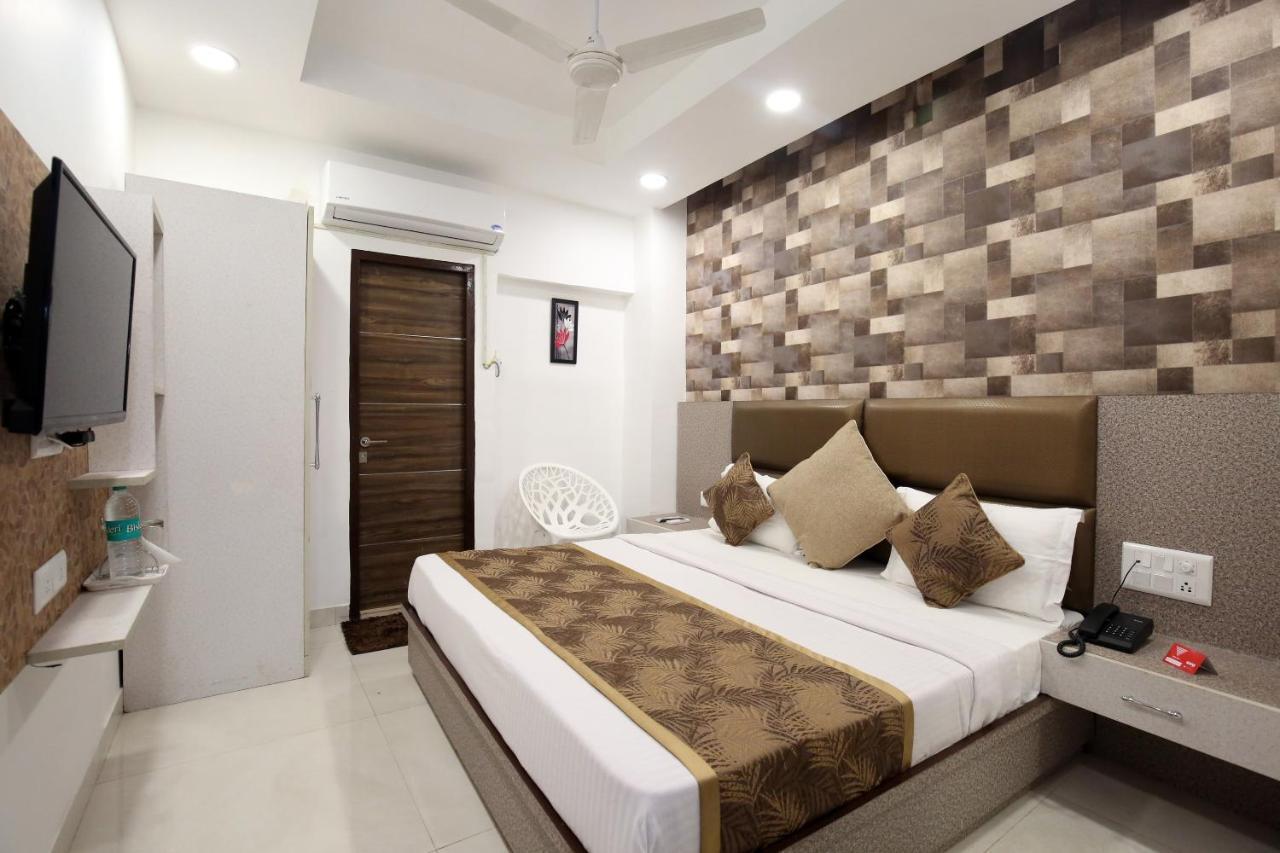 Oyo 9732 Amar Hotel 3*